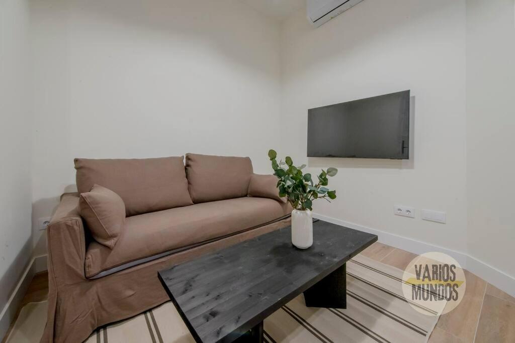 Cool Y Centrico Apt 6Px En Plena Plaza Del Carmen E2 Madri Exterior foto