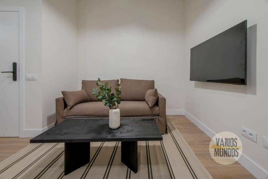 Cool Y Centrico Apt 6Px En Plena Plaza Del Carmen E2 Madri Exterior foto