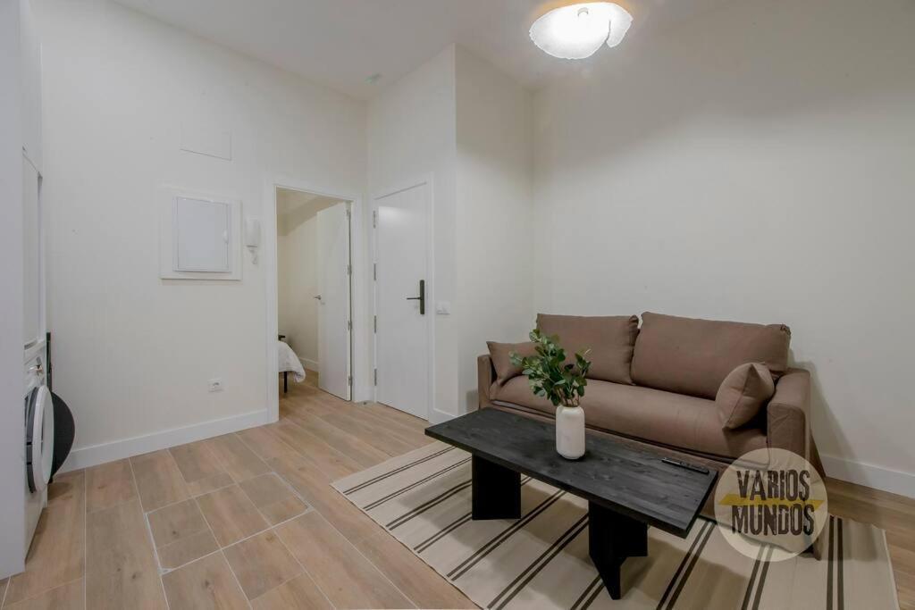 Cool Y Centrico Apt 6Px En Plena Plaza Del Carmen E2 Madri Exterior foto
