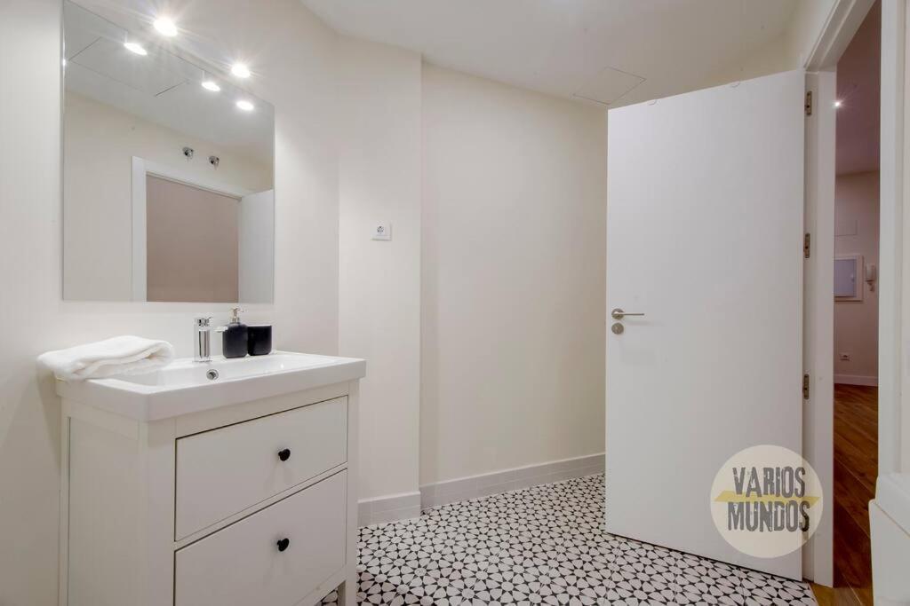 Cool Y Centrico Apt 6Px En Plena Plaza Del Carmen E2 Madri Exterior foto